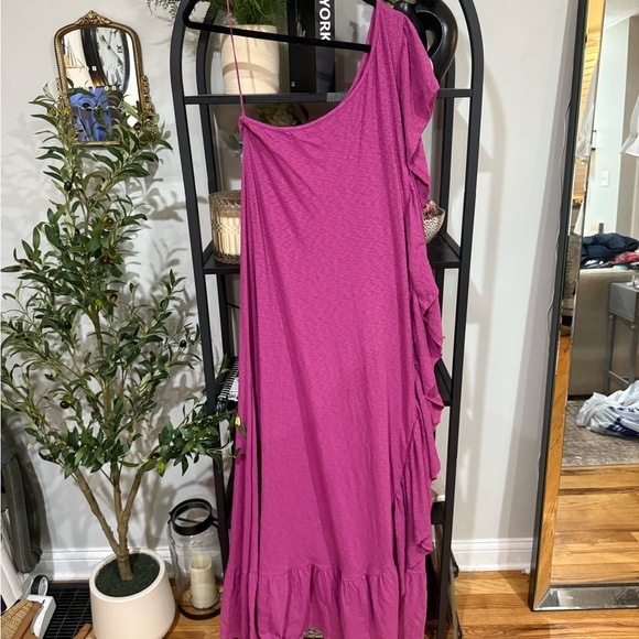 Free People Beach One-Shoulder Fuchsia Dress size large - Picture 2 of 9
